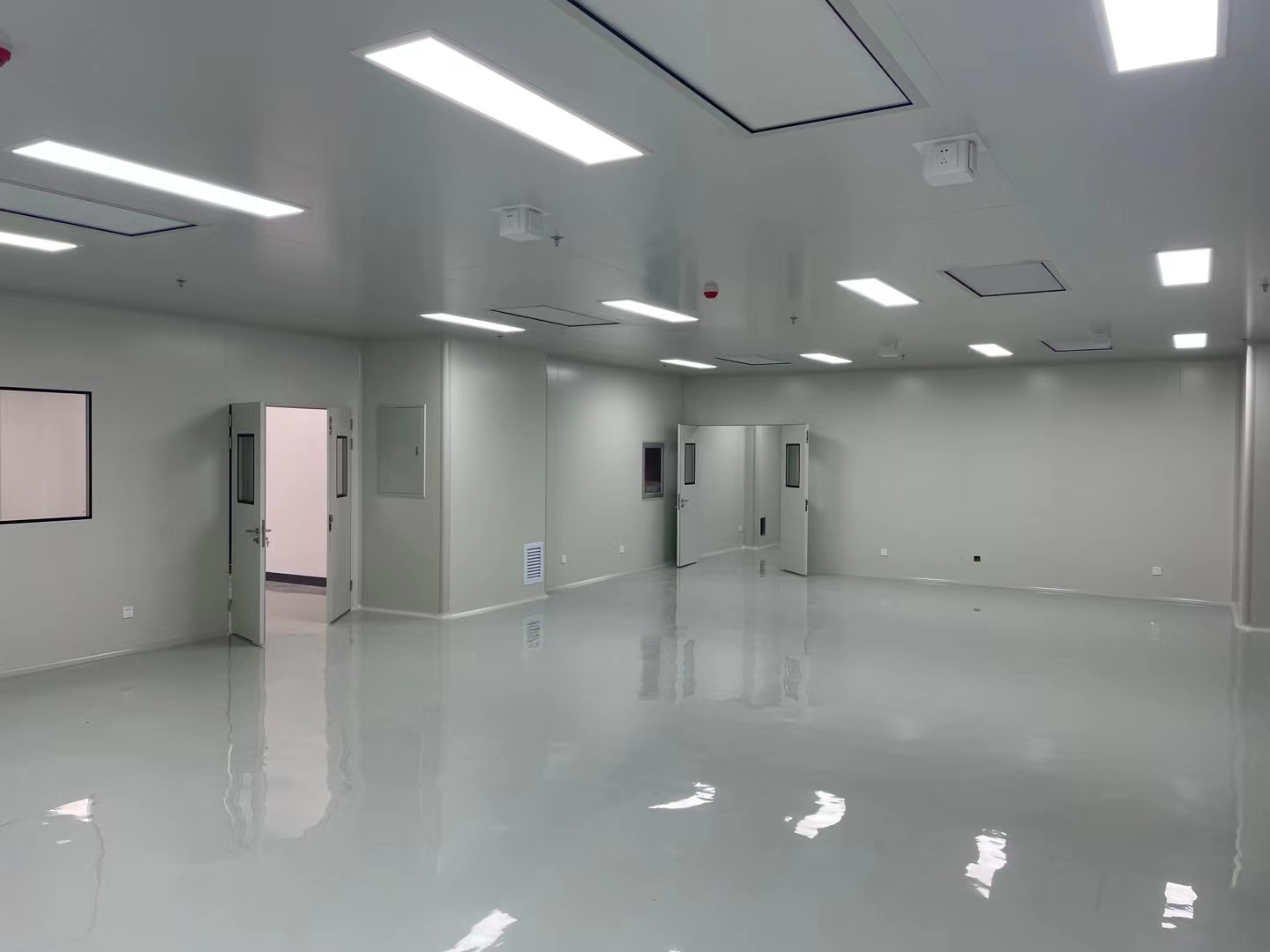 無塵車間設(shè)計要考慮哪些問題?需要注意哪些方面?